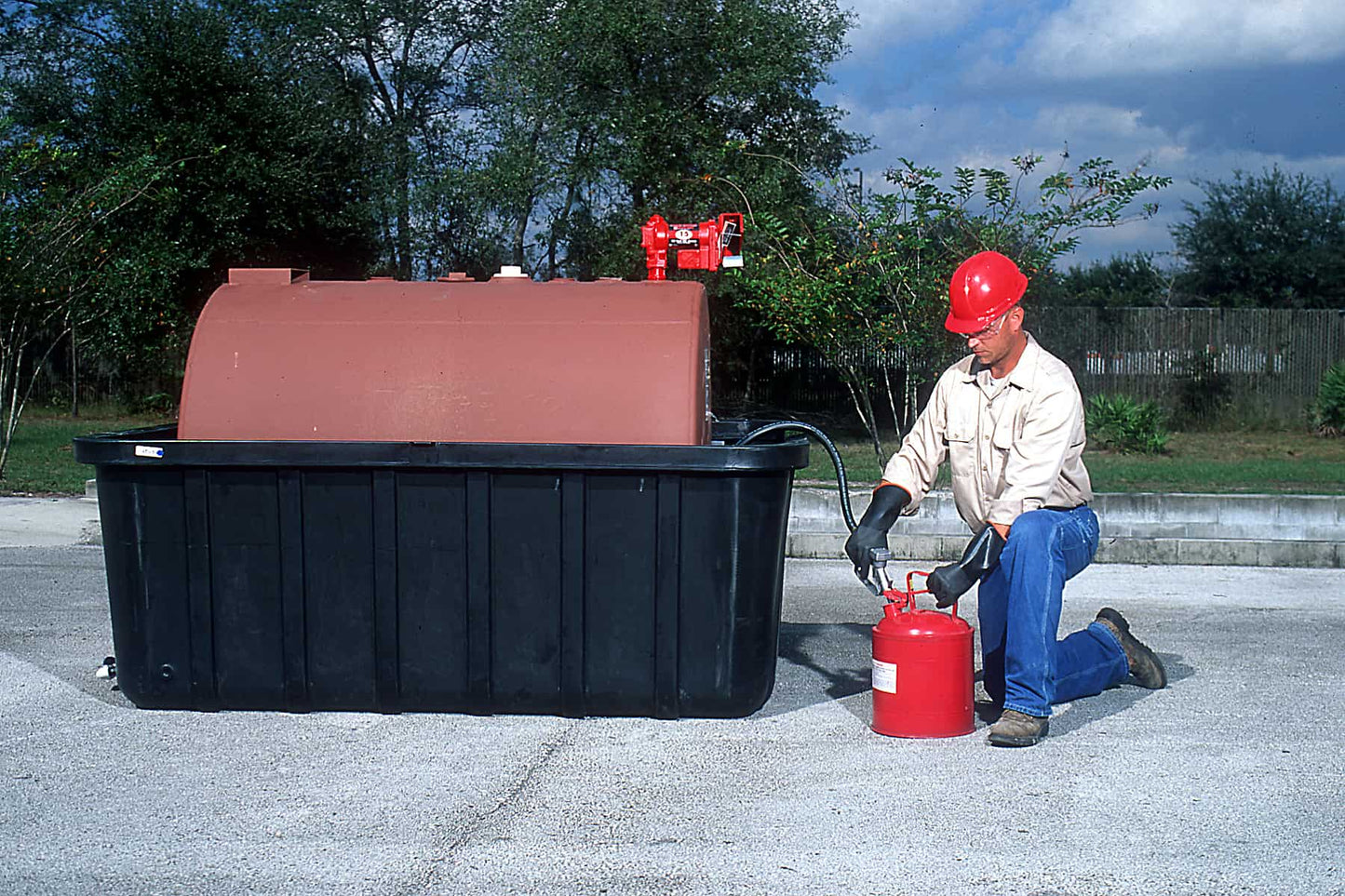 Ultra-Containment Sump® 275 Sump with 3/4" Drain