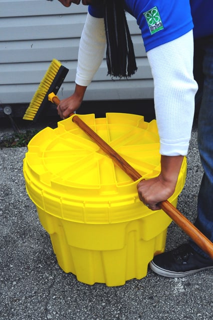 Plastic 30 Gallon Overpack Salvage Drum®