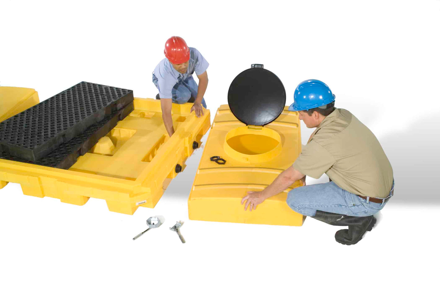 Ultra-Modular IBC Spill Pallet® 4-Tank Model